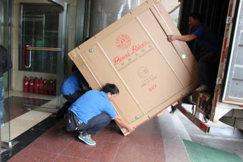 印江钢琴贵重工艺品无忧运